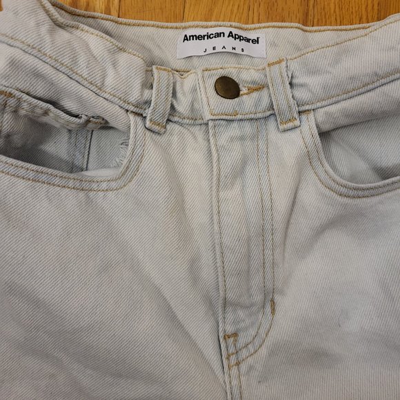 American Apparel High-Waist Jean Shorts (Size 25) - Picture 4 of 4
